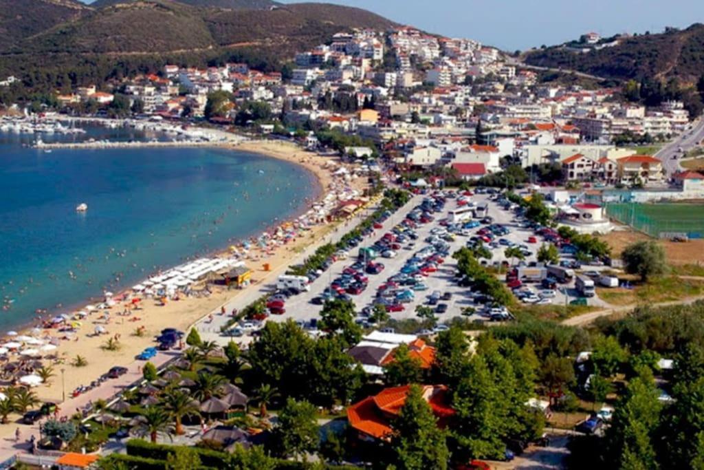 Villa Verde 200 meters from the beach Nea Iraklitsa Buitenkant foto