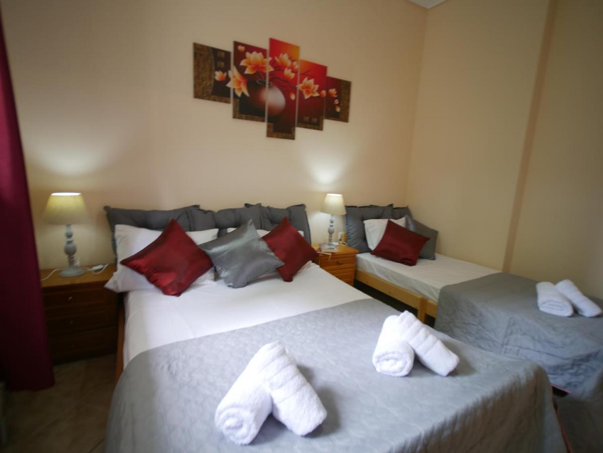 Villa Verde 200 meters from the beach Nea Iraklitsa Buitenkant foto