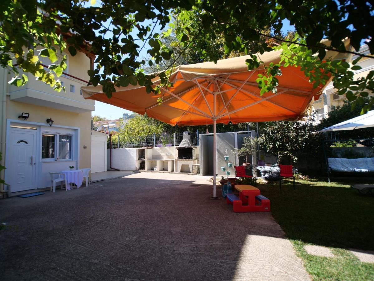 Villa Verde 200 meters from the beach Nea Iraklitsa Buitenkant foto