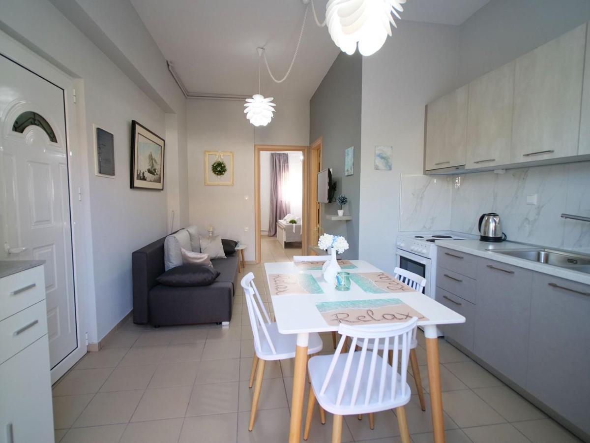 Villa Verde 200 meters from the beach Nea Iraklitsa Buitenkant foto